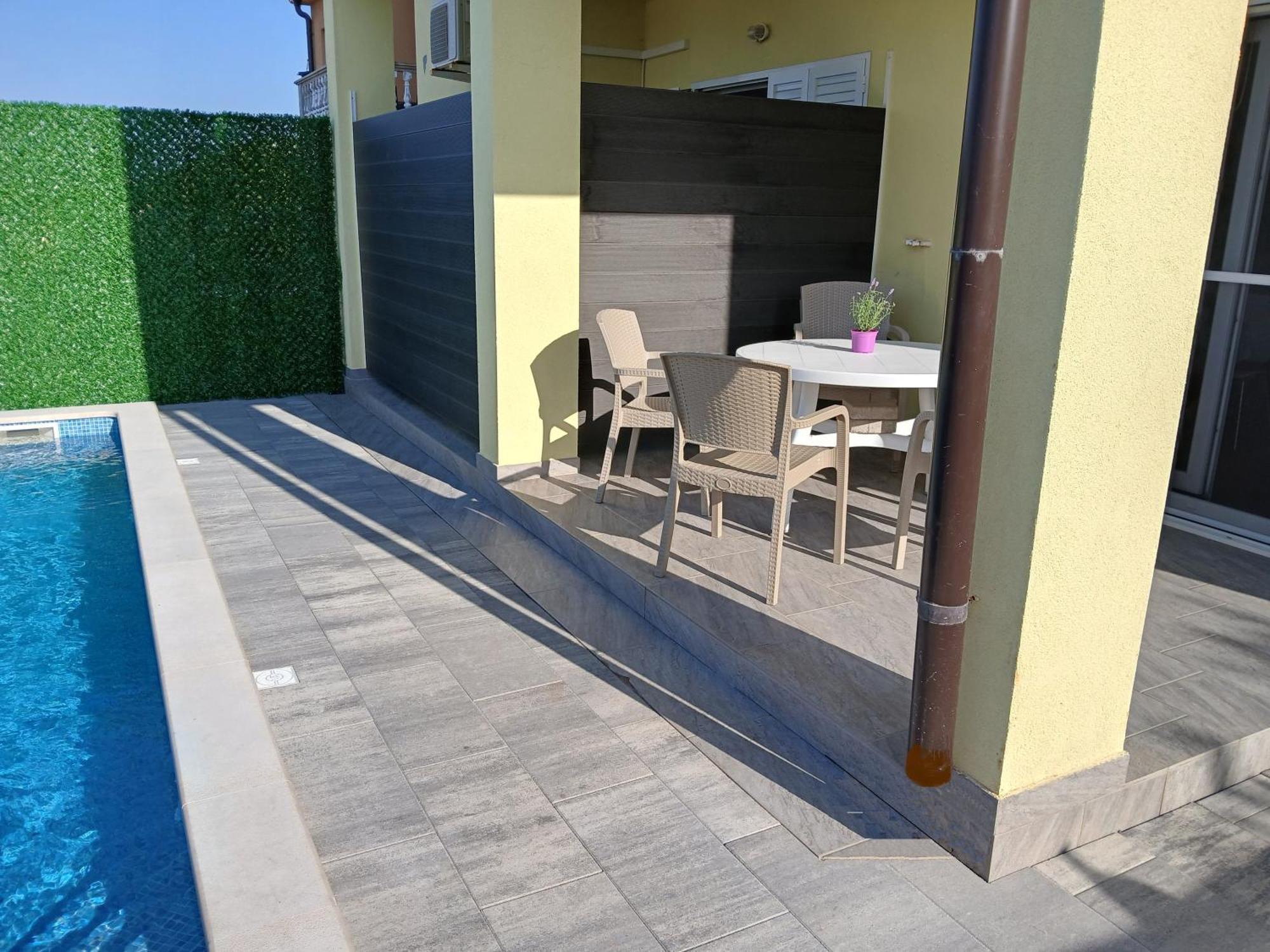 Apartmani Jelic Винерац Екстериор снимка